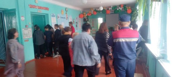 ​Проведение тренировок по эвакуации в школах в Солнцевском районе продолжается