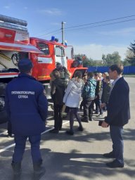 Ребята в гостях у пожарных ПЧ Хомутовского района