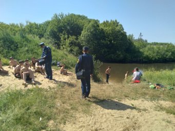Рейд по водным объектам в Золотухинском районе