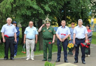 В Черемисиновском районе почтили память Неизвестного солдата