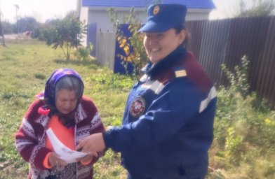 ​Проверка жилого сектора в д. Малогнеушево Малогнеушевского сельсовета Рыльского района