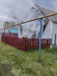 ​Возгорание в д. Ивановка Солнцевского района ликвидировано