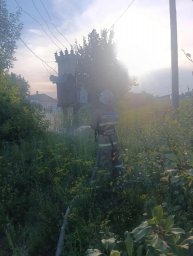 ​Огнеборцы ПЧ Обоянского района на тушении возгорания