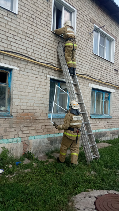 Оказание помощи огнеборцами Золотухинского района