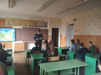 Открытый урок перед осенними каникулами в школах.