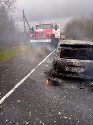 ​В с.Мухино Хомутовского района загорелся автомобиль