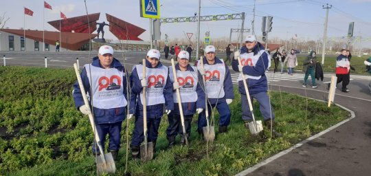 ​В Курской области высаживают 1418 кустов сирени на мемориале "Курская битва"