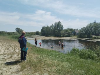 ​О безопасности у воды рассказали жителям Суджанского района