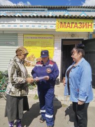 ​Профилактические беседы в Конышевском районе