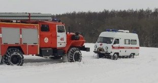 Куряне, попавшие в "снежный плен", могут обратиться за помощью к пожарным!