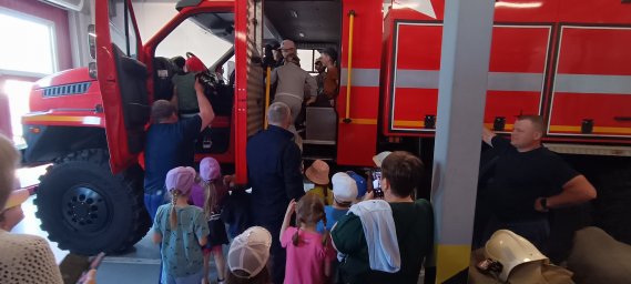 ​Поныровские огнеборцы провели день открытых дверей