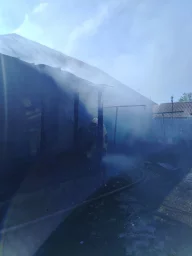 ​Огнеборцы ПЧ Черемисиновского района на тушении пожара в д. Бобровка