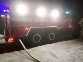 Огнеборцы Октябрьского района на тушении пожара