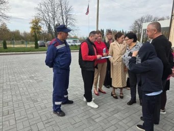 В Верхнелюбажский школе проведена тренировочная эвакуация В Верхнелюбажский школе проведена тренировочная эвакуация