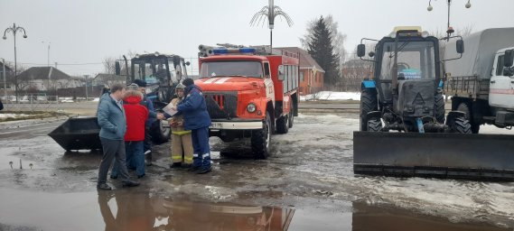 ​Смотр сил и средств по готовности к весенне-летнему пожароопасному периоду в Горшеченском районе