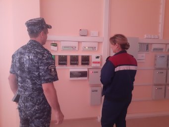 ​Дмитриевские огнеборцы на проверках детских учреждений