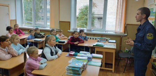 ​Проведение урока по пожарной безопасности в школе