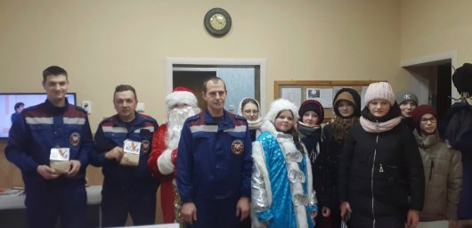 ​Дмитриевских огнеборцев поздравляют