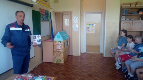 ​Урок пожарной безопасности с детьми в Золотухинской школе