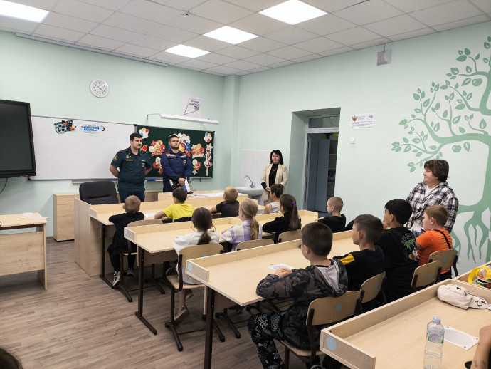 Безопасные каникулы: профилактическая беседа в пришкольных лагерях Медвенского района