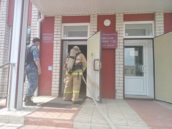 ​Пожарно-тактические занятия на территории &laquo;Медвенского районного суда&raquo;