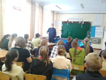 Урок по пожарной безопасности в Золотухинском районе