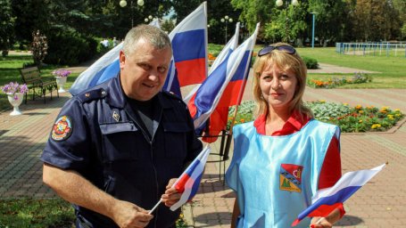 ​В Глушковском районе прошли празднования в честь флага Российской Федерации
