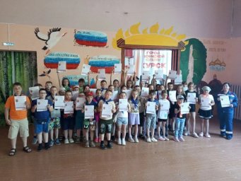 ​Безопасные каникулы: профилактическая беседа в пришкольном лагере &laquo;Непоседы&raquo; Поныровского района