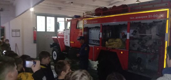 ​Ученики МБОУ СОШ № 1 в гостях у Курских огнеборцев