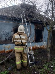 ​Пожар в жилом доме на ул. Слобода Кореневского района