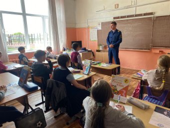 ​Проведение урока по безопасному поведению в период летних каникул