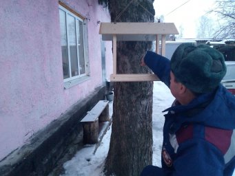 ​Работники ПЧ№21 Беловского района приняли участие в эстафете #покормиптиц