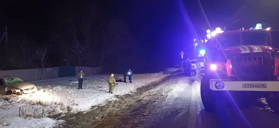 ​Огнеборцы ПЧ Дмитриевского района на ДТП в с.Куток Новопершинского с/с