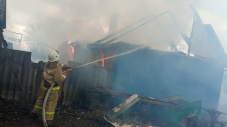 ​Огнеборцы ПЧ Золотухинского района на ДТП и на пожаре