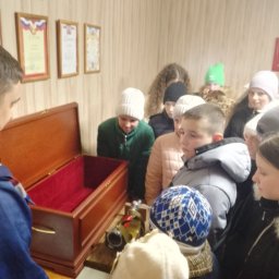 ​Черемисиновские школьники увидели раритетный пожарный ствол