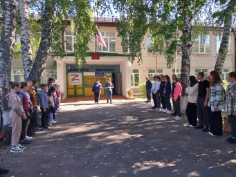 ​Солнцевские огнеборцы провели тренировочные эвакуации в трех школах