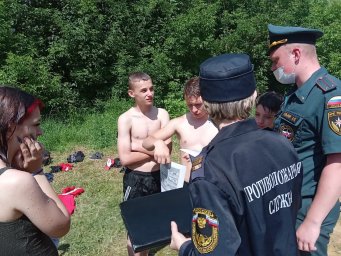 "Не забывайте о безопасности, находясь на пляже!"- напоминает ПЧ Касторенского района
