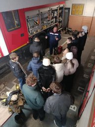 ​Девятиклассники в пожарной части Фатежского района