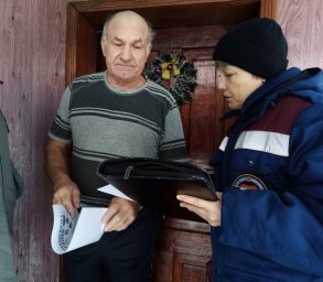 ​Профилактический рейд в жилом секторе Касторенского района