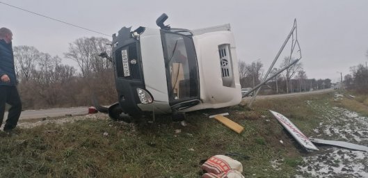 ​Фатежские огнеборцы на ликвидации ДТП