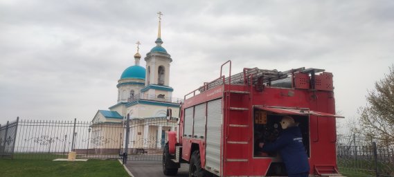 В Рыльске проводится проверка храмов к ПАСХЕ.