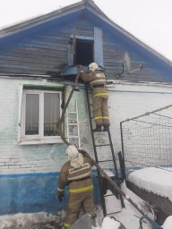 ​Хомутовские пожарные оперативно ликвидировали возгорание