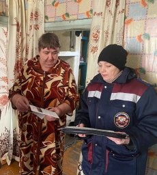 ​Гражданам Касторенского района рассказали о требованиях пожарной безопасности