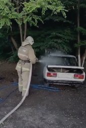 ​Пристенские огнеборцы потушили автомобиль