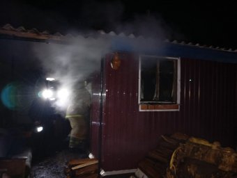 ​Дмитриевские огнеборцы потушили баню