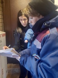 ​Установка пожарных извещателей в Дмитриевском районе продолжается