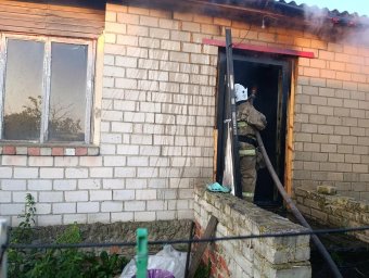 Пожар в поселке Возы Поныровского района потушен Пожар в поселке Возы Поныровского района потушен