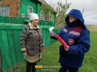 ​Профилактический рейд в деревне Быканова Октябрьского района