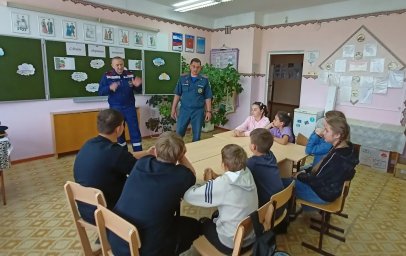 ​Занятия по безопасности в школах Черемисиновского района