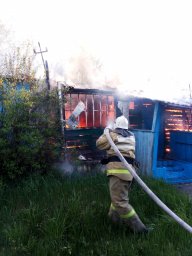 ​Теткинские огнеборцы ликвидировали пожар в нежилом доме